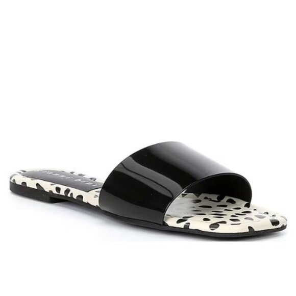 NEW Gianni Bini Cobi Vinyl Animal Print Banded Sandals Sz. 8 - Picture 1 of 1
